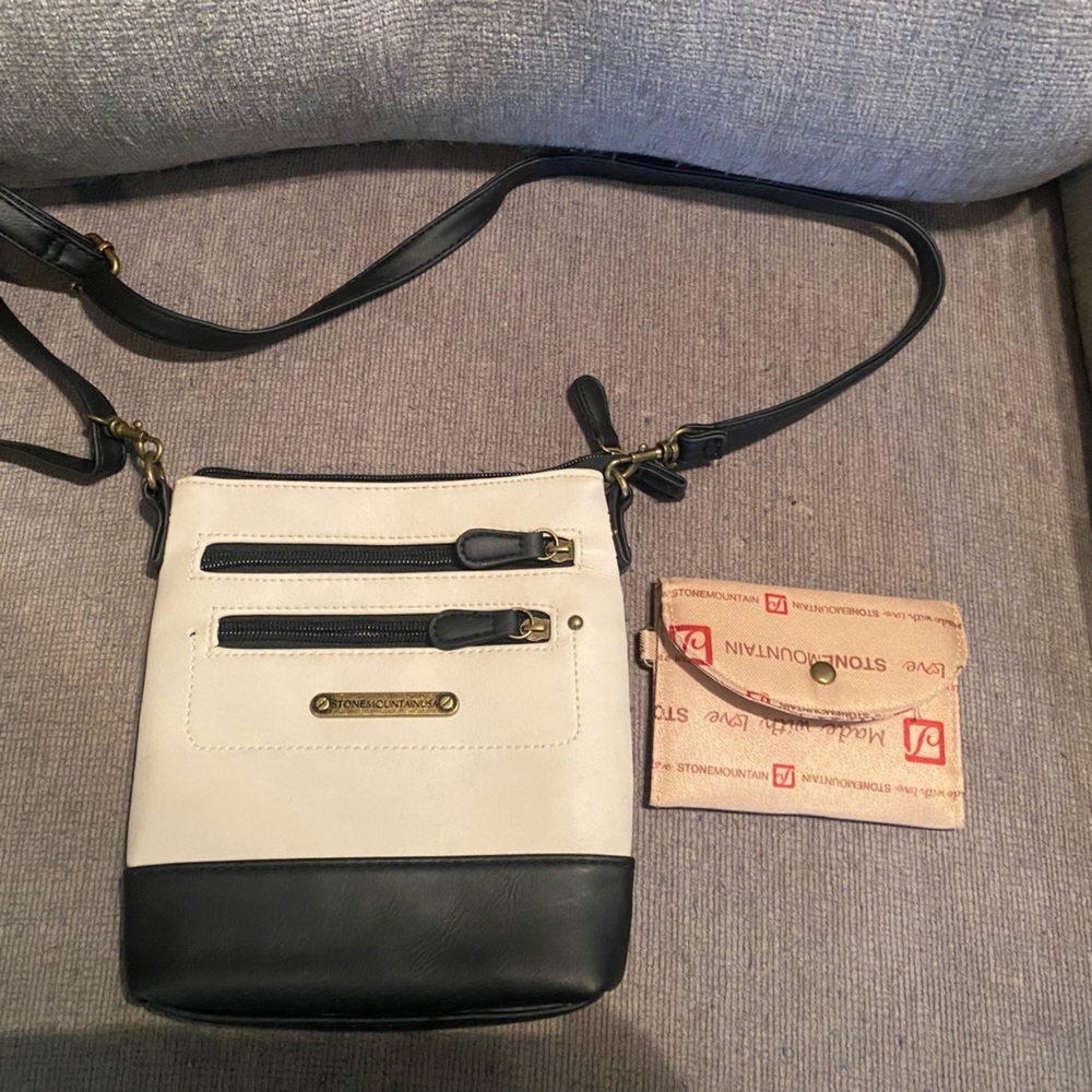 Cream/Black Stone Mountain USA Crossbody